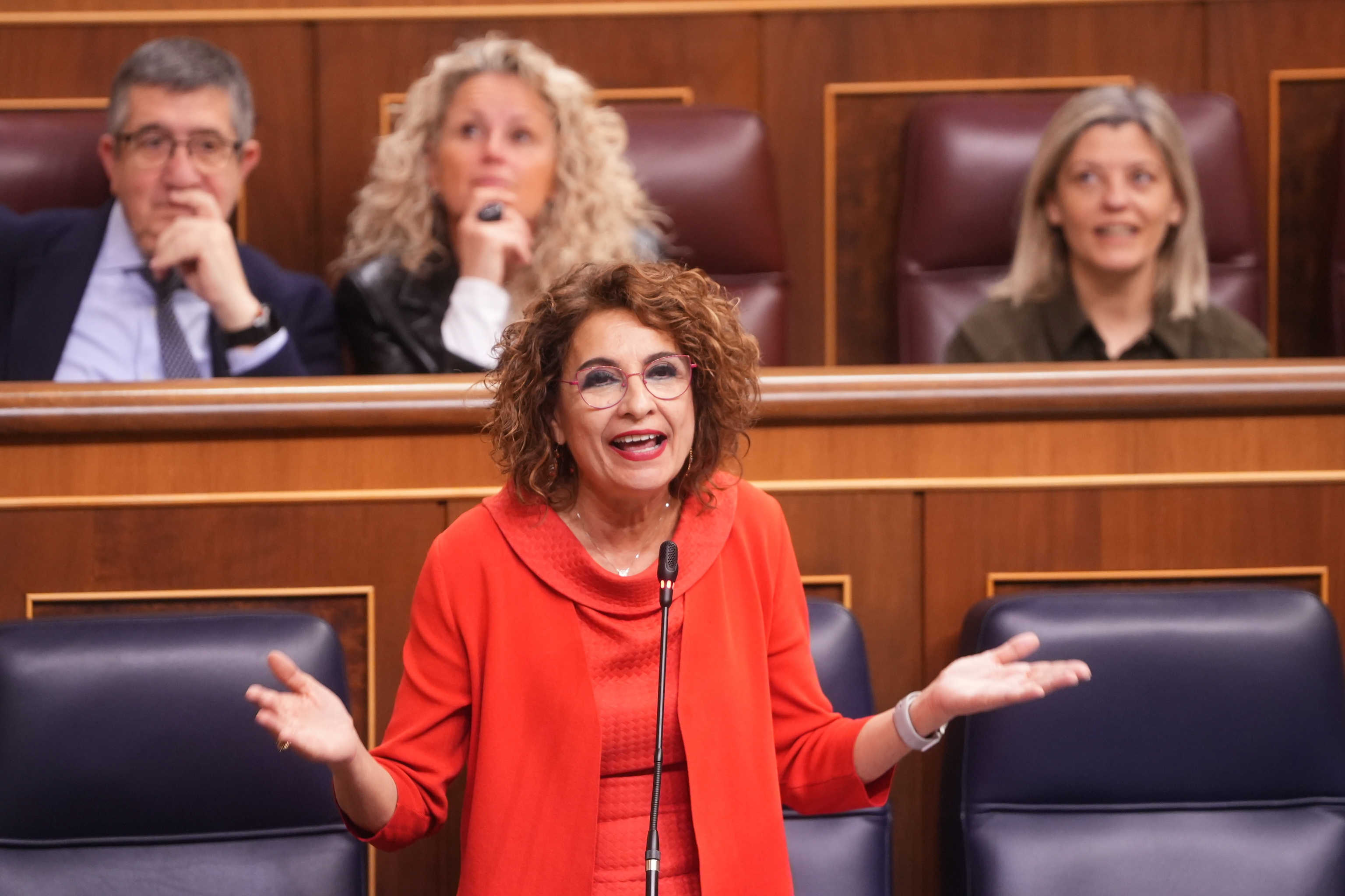 La vicepresidenta primera y ministra de Hacienda, María Jesús Montero, este miércoles en el Congreso.