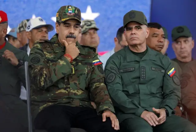 Nicolás Maduro y Vladimir Padrino en un acto en Caracas