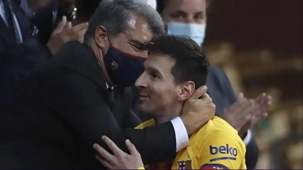 Laporta y Messi, tras la conquista de la Copa del Rey 2021