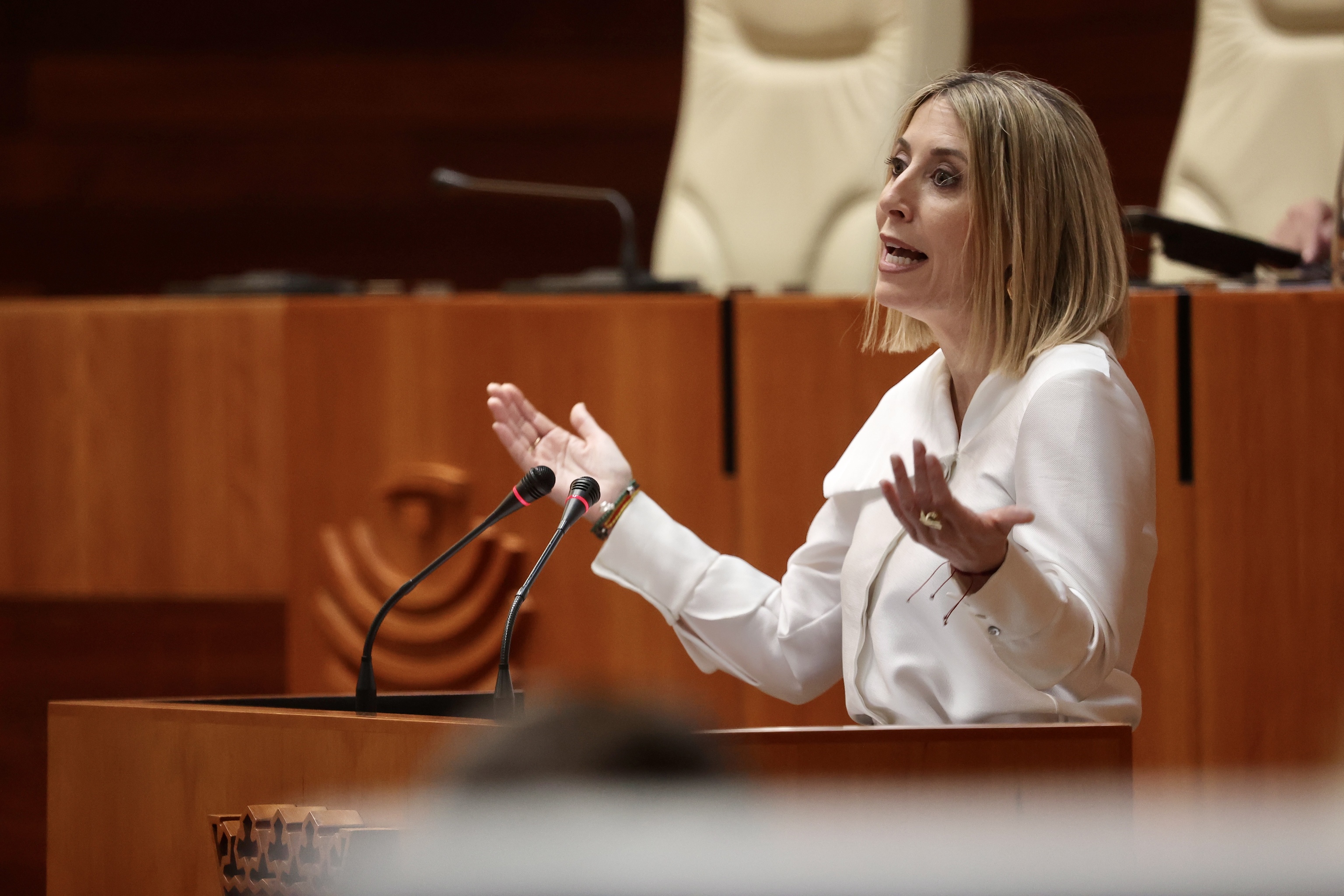 La presidenta del PP extremeño, María Guardiola, durante su discurso de investidura.