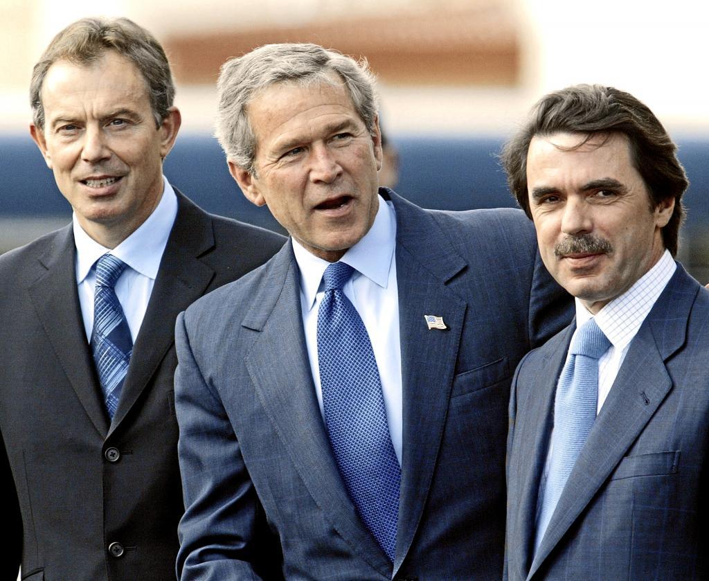 Tony Blair, Goerge Bush y José María Aznar en las Azores el 16 de marzo de 2003.