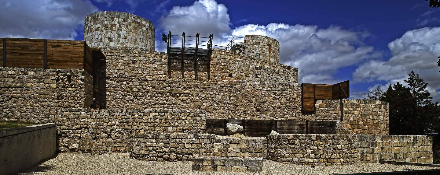 Foto: Sigue los pasos del Cid Campeador en este castillo de Burgos. (Turismo de Castilla y León)