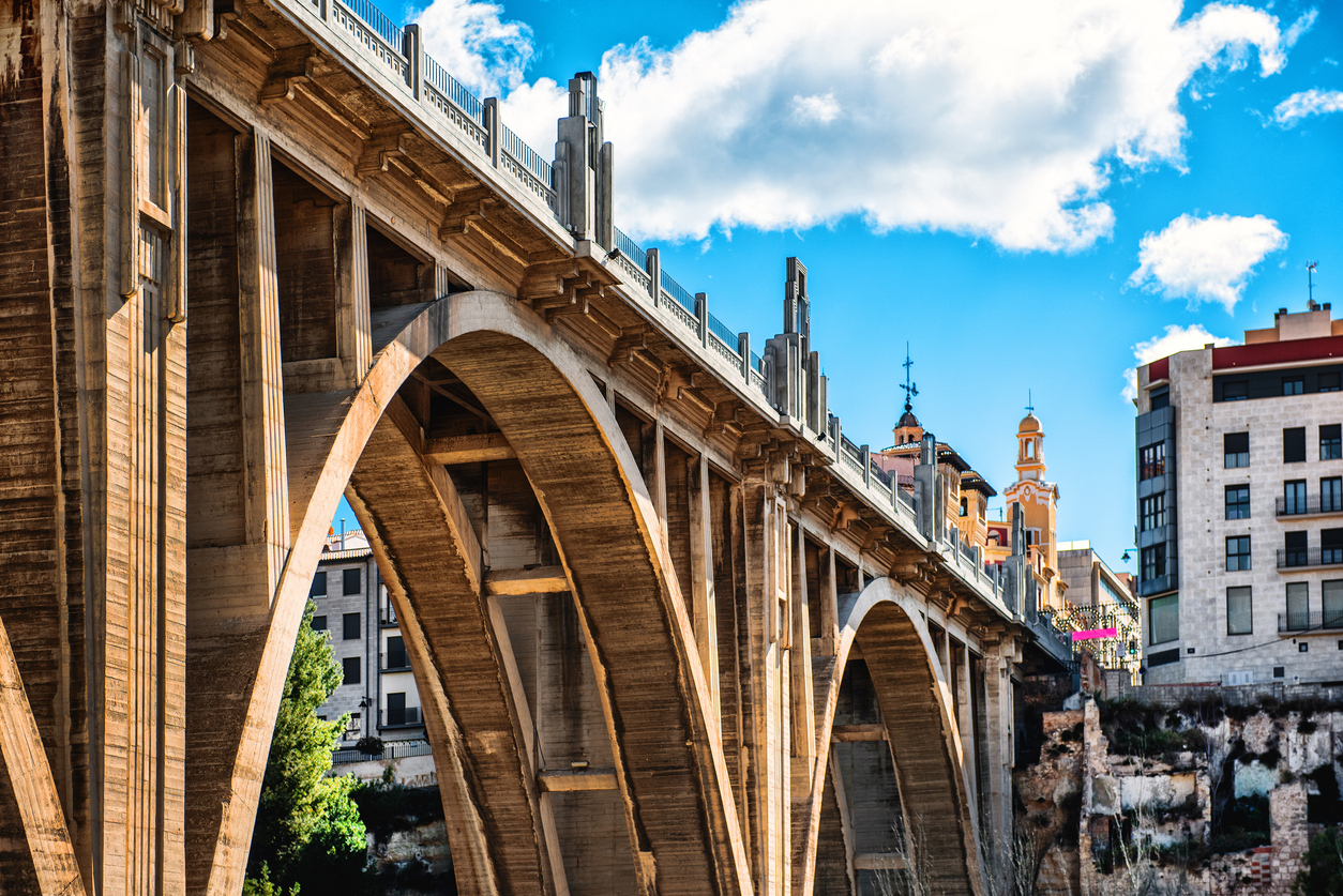 Foto: El puente de San Jorge, en Alcoy (Fuente: iStock)