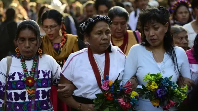 La candidata presidencial indígena María de Jesús Patricio encabeza un mitin