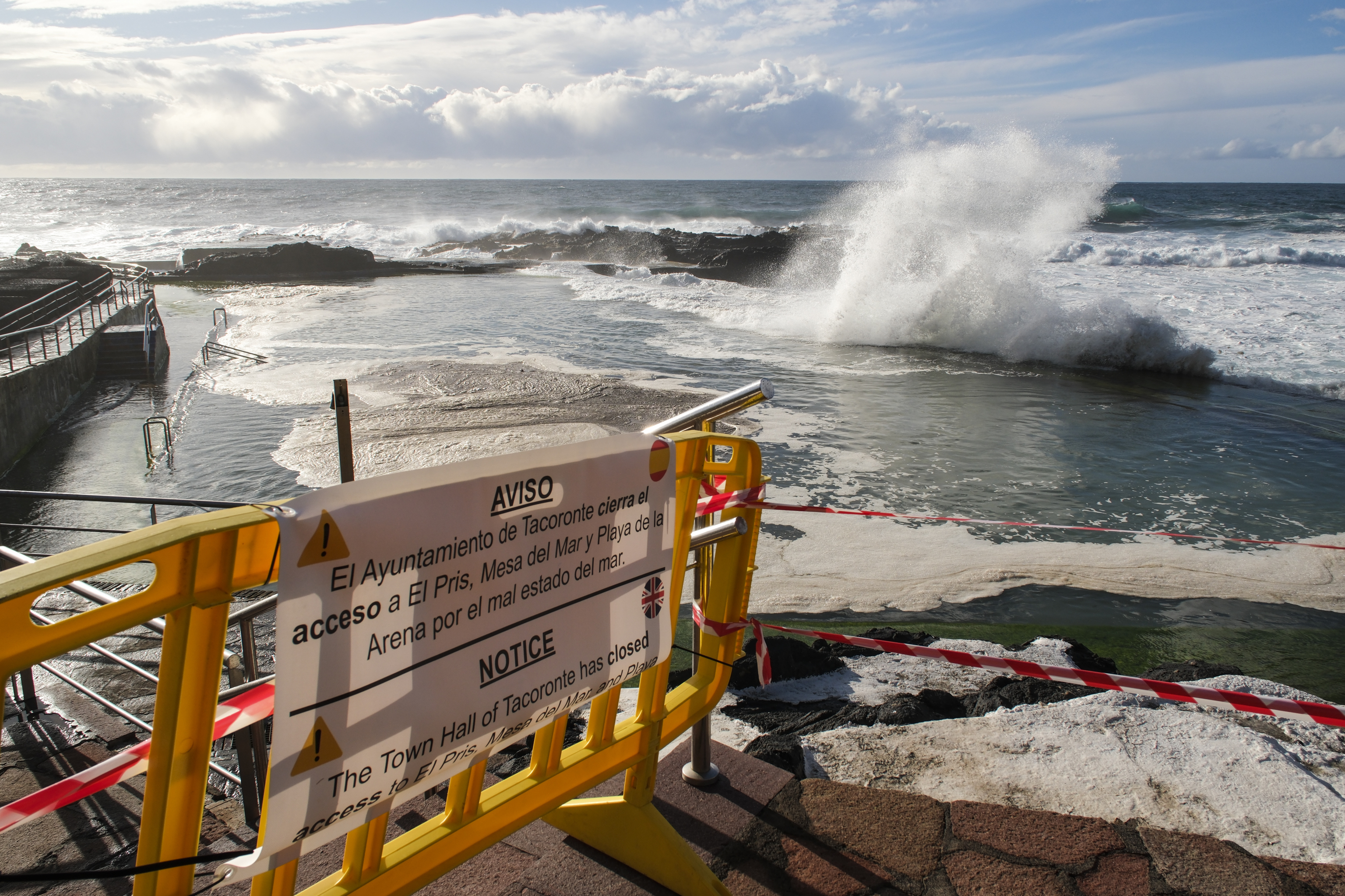 Canarias sigue en alerta por vientos, fenómenos costeros y lluvias debido al paso por las islas de la borrasca Therese.