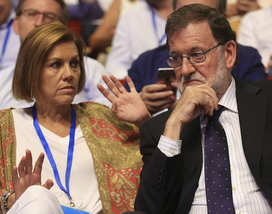Cospedal y Rajoy en el Congreso Extraordinario del PP de 2018.
