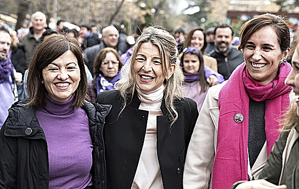 Las ministras Sira Rego, Yolanda Díaz y Mónica García , ayer en Madrid.