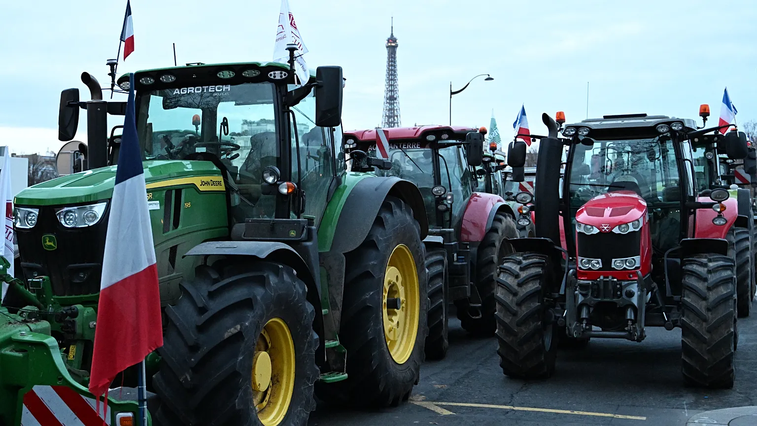 Farmers protest the Mercosur EU trade deal with South America they fear threatens their livelihoods, Tuesday, Jan. 13, 2026 in Paris.