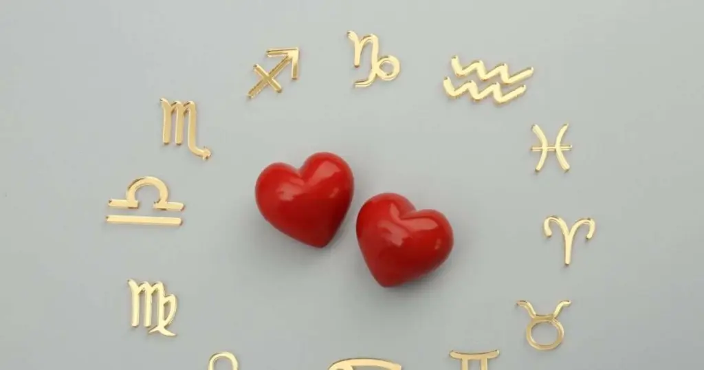Abril de Amor: ¿Qué Sorpresas Te Da el Mes en el Romance Según Tu Signo?
