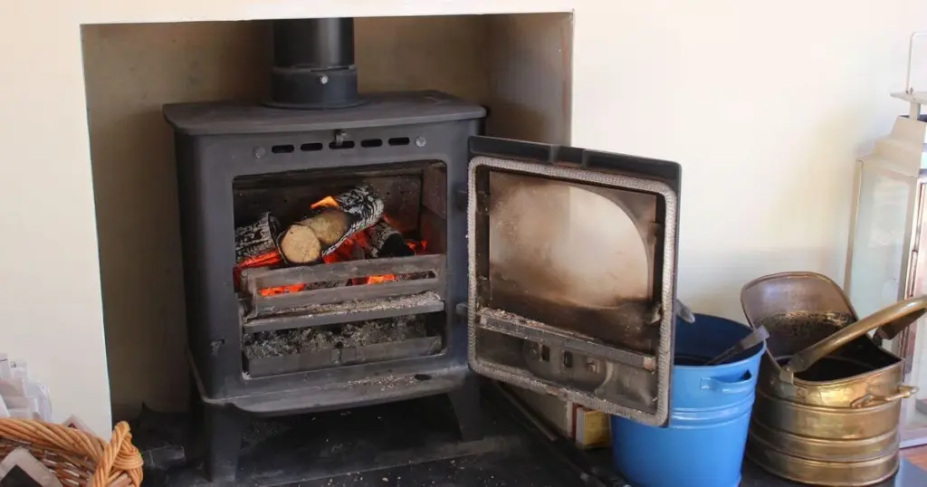 Adiós a la chimenea común: el Plan de Mejora Ambiental (EIP) vigila las PM2.5