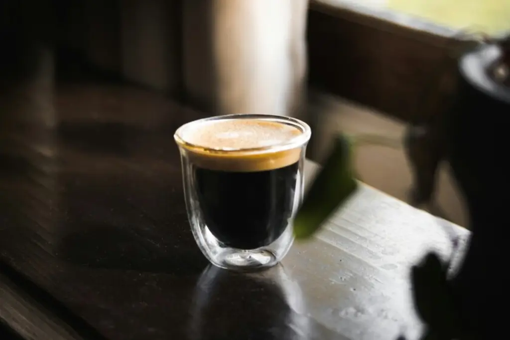 Adiós a las cafeterías: café perfecto en 5 min con De'Longhi La Specialista Arte Evo