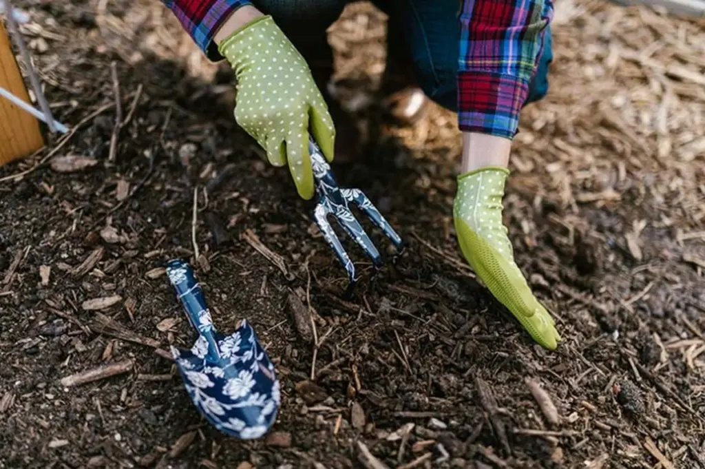 Adiós a las plantas marchitas: el truco para salvar tu Jardín esta Primavera