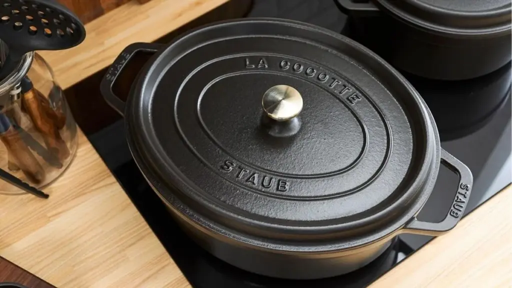 Adiós a Le Creuset: el secreto de Staub en Amazon para ahorrar 30% de luz