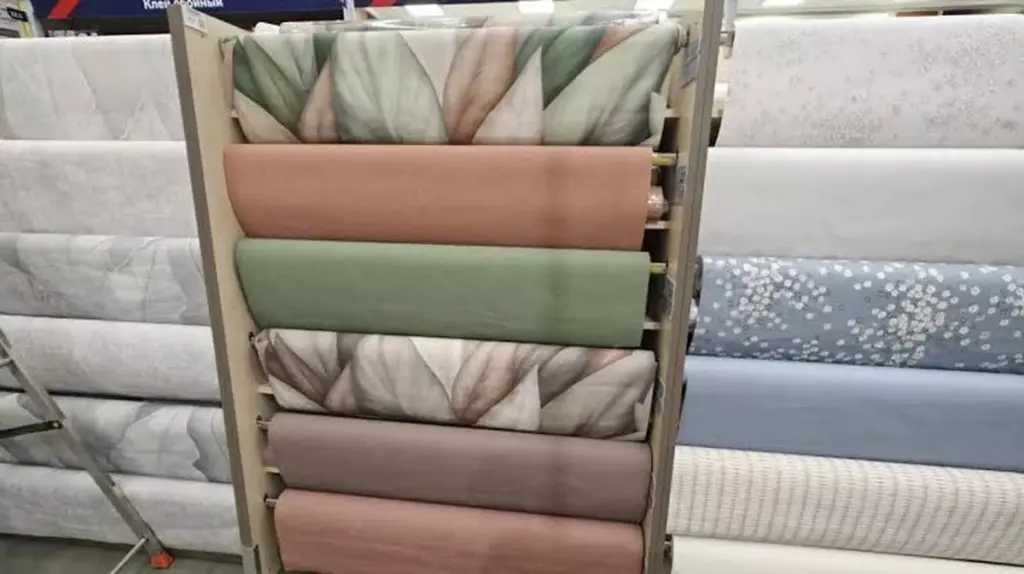 Adiós azulejos: el papel pintado para cocina que resiste todo en una tarde