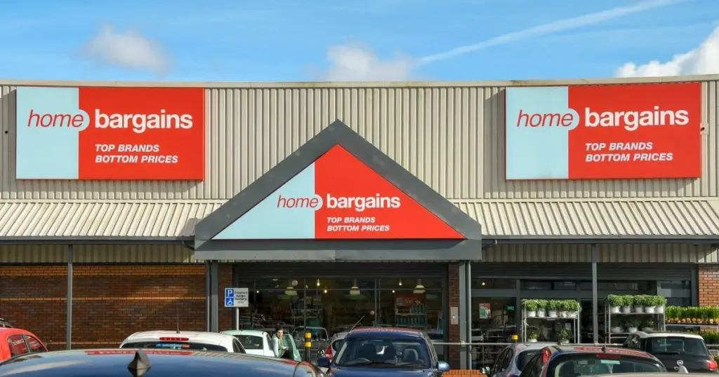 Adiós terrazas vacías: el secreto de Home Bargains y su Outmore Garden Cairo Hanging Egg Chair para renovar tu hogar por 84€