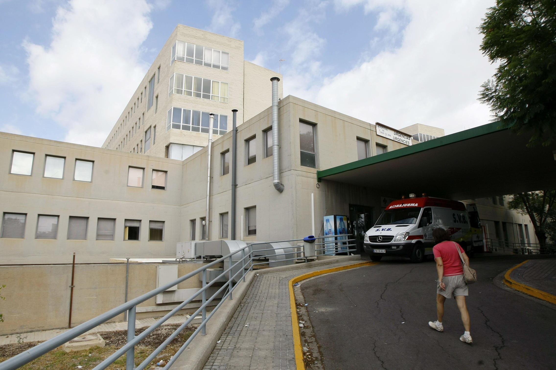 Foto: Hospital Universitario San Juan de Alicante. (EFE/Manuel Lorenzo)
