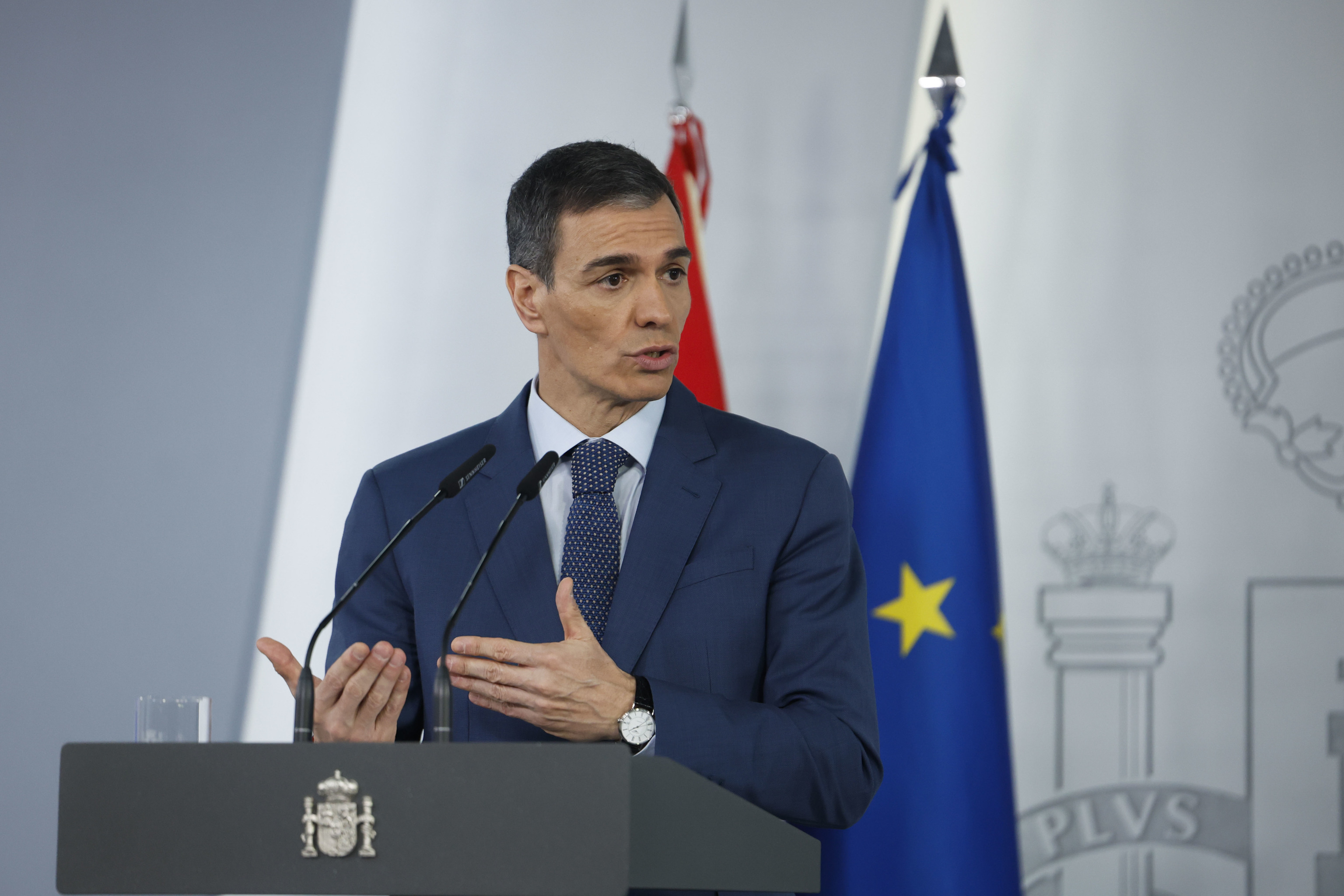 El presidente del Gobierno, Pedro Sánchez, tras finalizar la reunión del Consejo de Ministros extraordinario en la Moncloa.