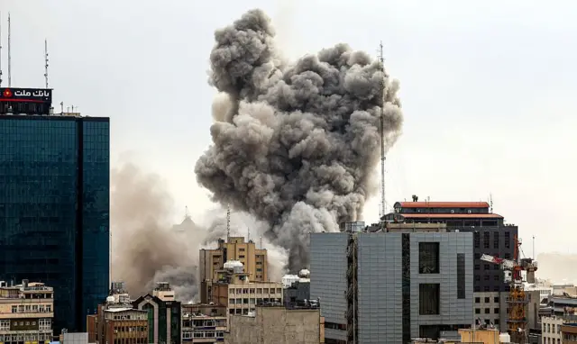 Humo en Teherán