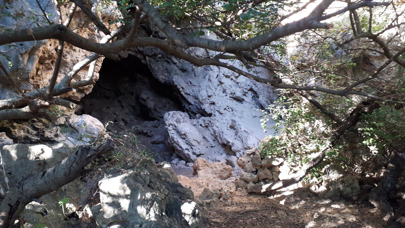 Foto: La ruta de senderismo que acaba en una cueva utilizada en el Paleolítico. (Wikiloc/MIKE K SIX)