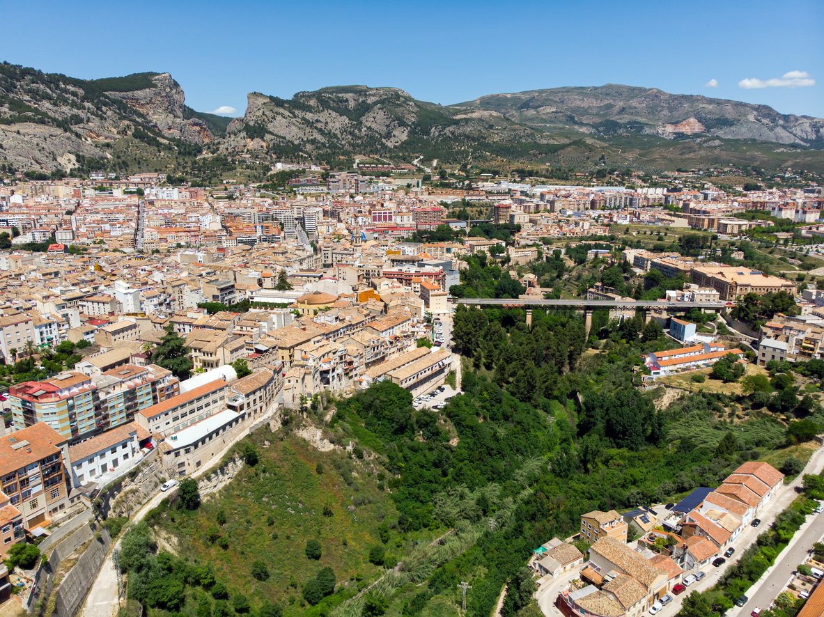 Vista aérea de la ciudad de Alcoy (Fuente: iStock)