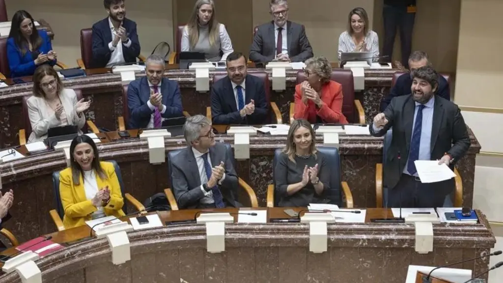 El presidente de la Región de Murcia, Fernando López Miras, durante un pleno de control. EFE