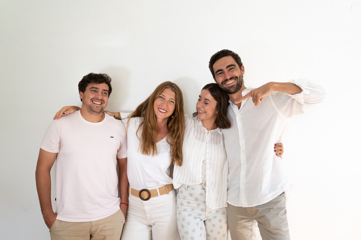 Nathan, Andrea, Paloma y Carlos,