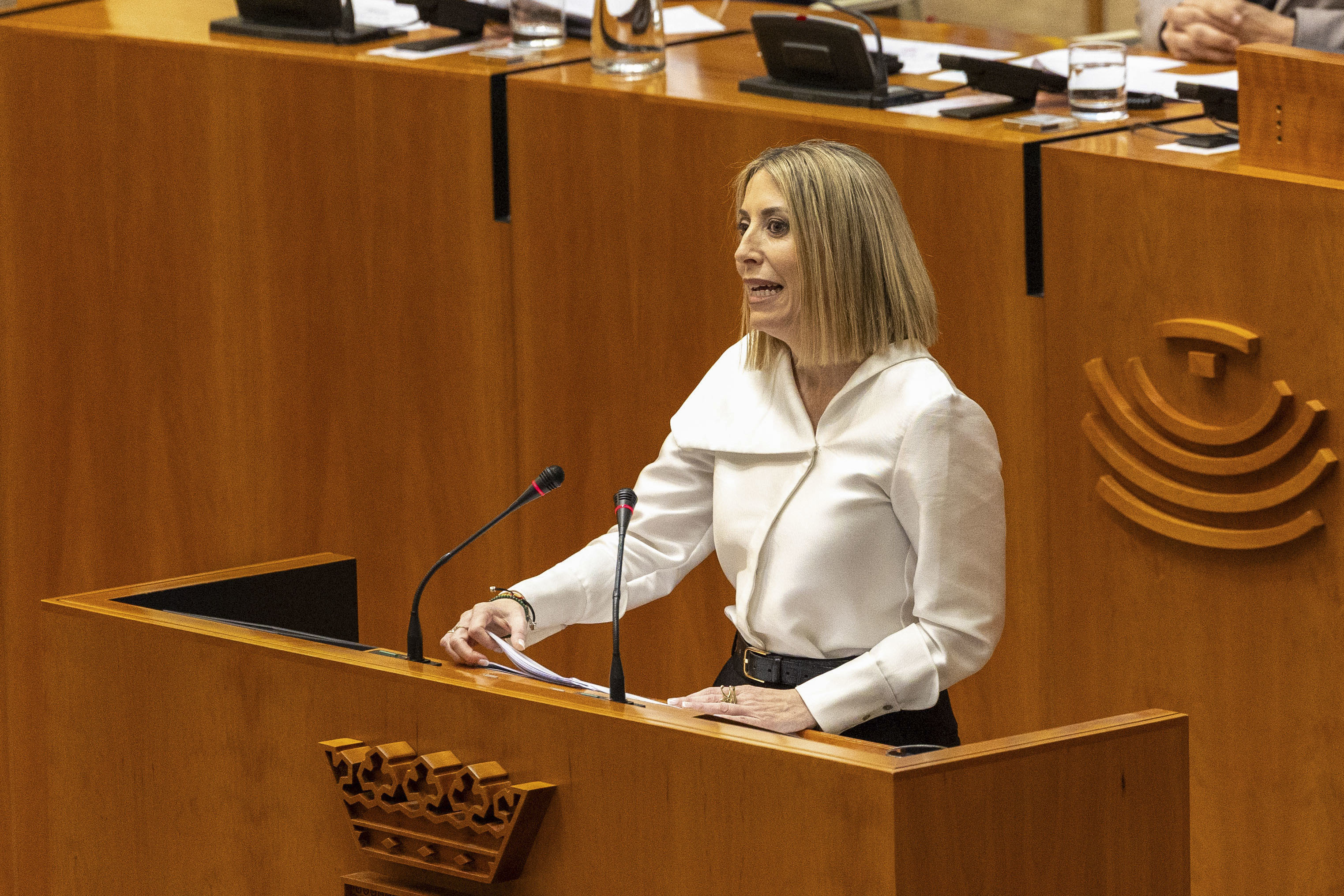 María Guardiola, en la sesión de investidura.