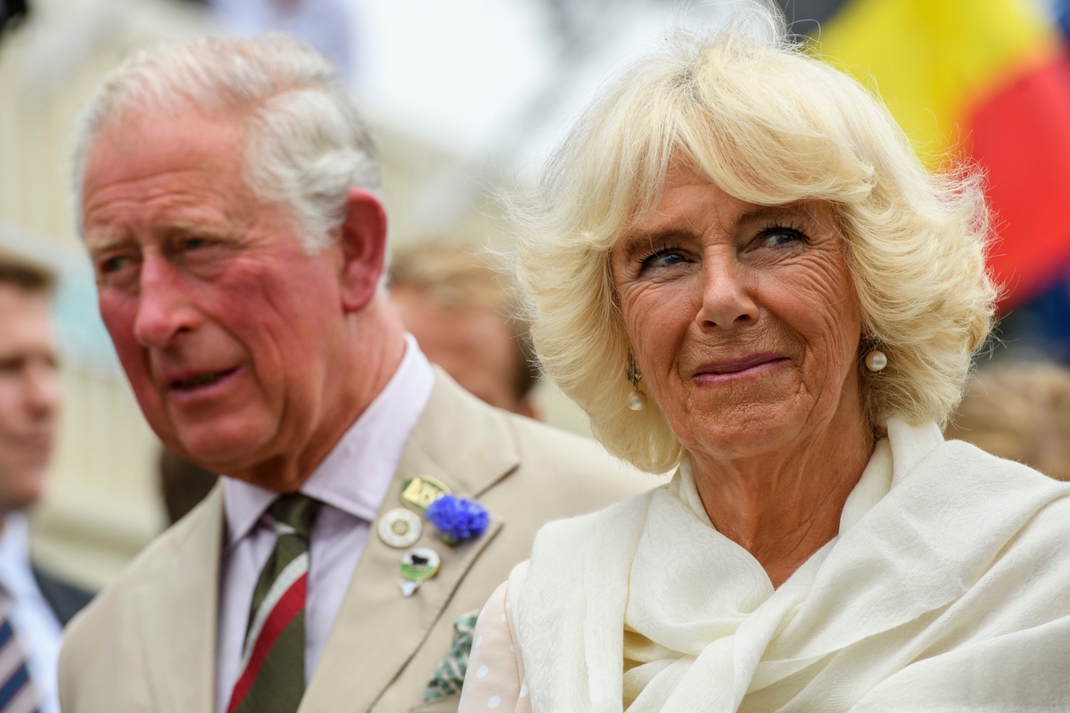 Carlos III y la reina