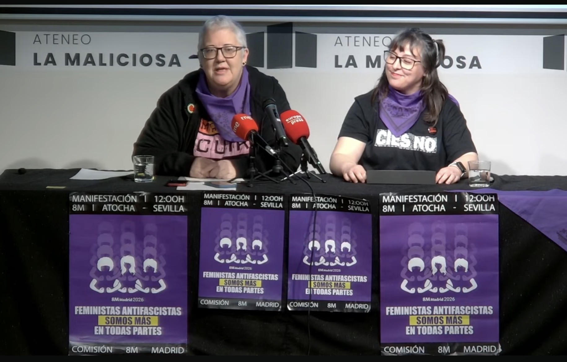 Las portavoces de la Comisión 8-M Patricia Herrada y Saida García en la presentación de la convocatoria en Madrid.