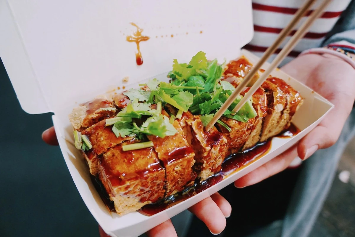 El secreto de Taiwán: mercados nocturnos que sirven alta cocina a cualquier hora, un modelo que el mundo debería imitar - image 1