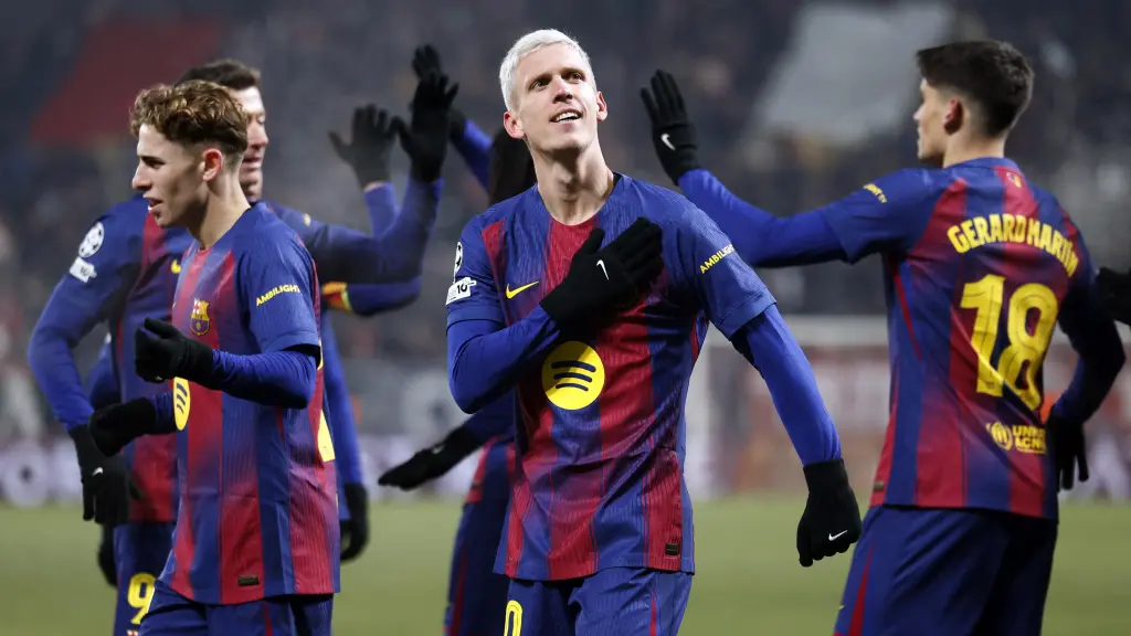 Dani Olmo celebra su gol contra el Slavia Praga.