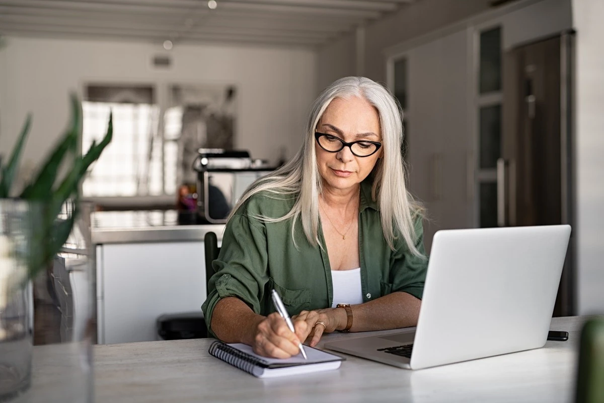 Generación X vs. Generación Z: por qué las empresas buscan hoy el talento senior - image 1