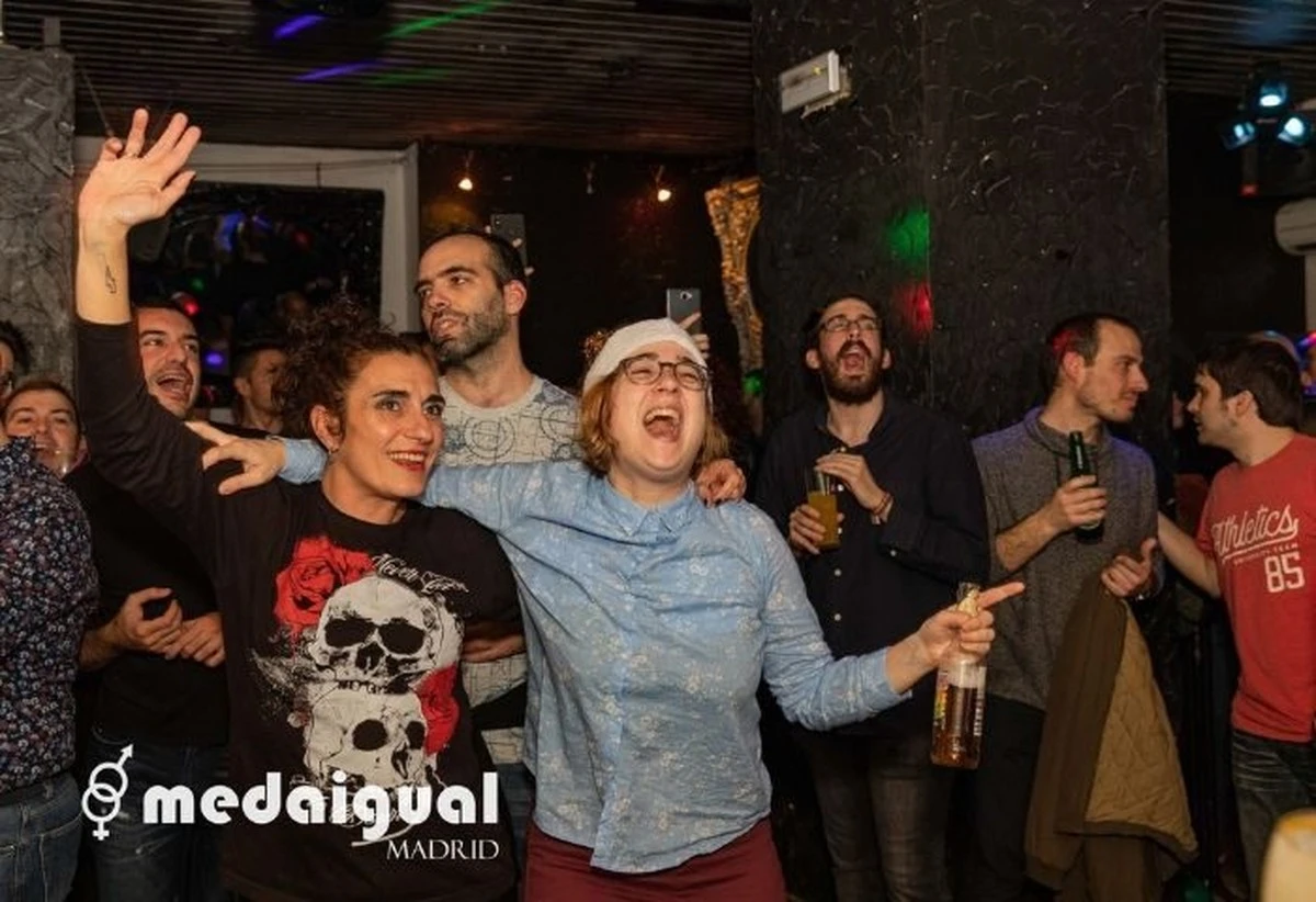 Humor rumano en TikTok: por qué los chistes (banc) de Ilie y Bulă son virales - image 1
