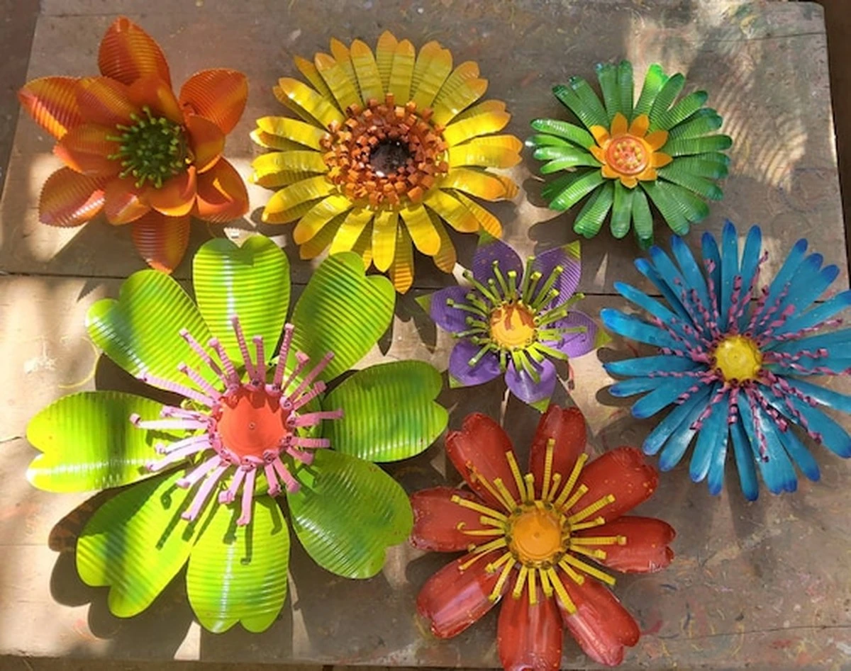 Jardín por 2€: estacas metálicas de Home Bargains y B&M decoran sin riego - image 1