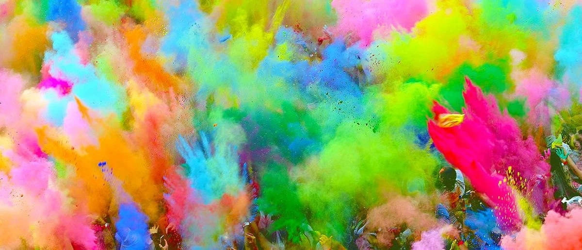 Manchas de Holi en la ropa: el vinagre blanco y agua fría las eliminan - image 1