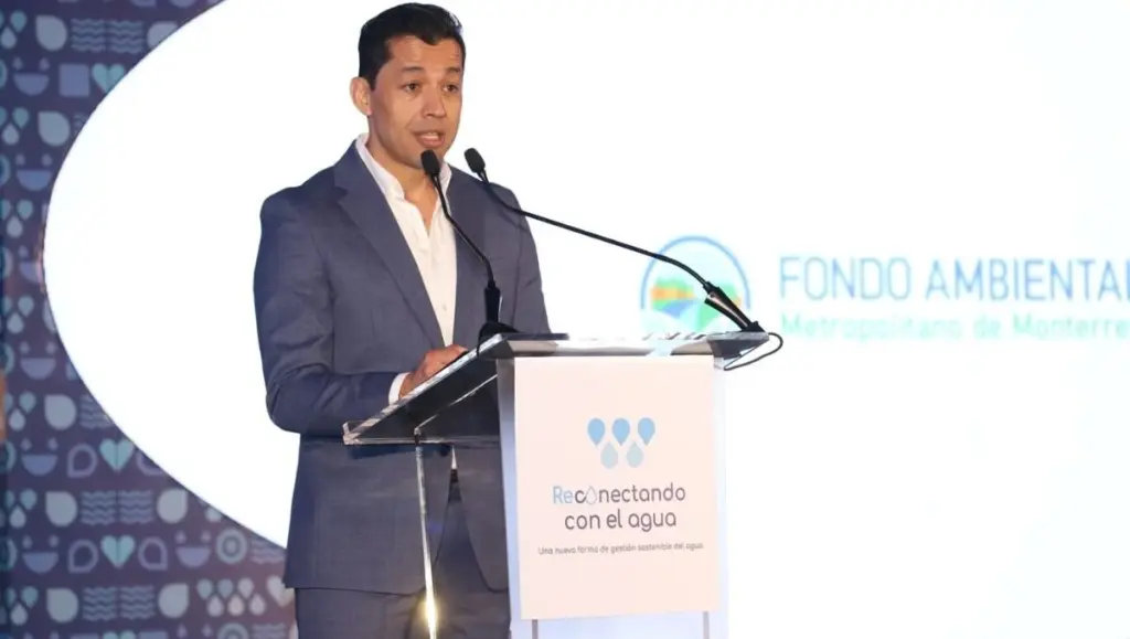 Multas y drenaje: Eduardo Ortegón Williamson de Agua y Drenaje de Monterrey alerta