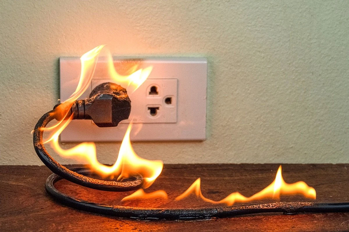 Peligro en la cocina: por qué la Norma CEI 64-8 prohíbe este uso del interruptor magnetotérmico - image 1