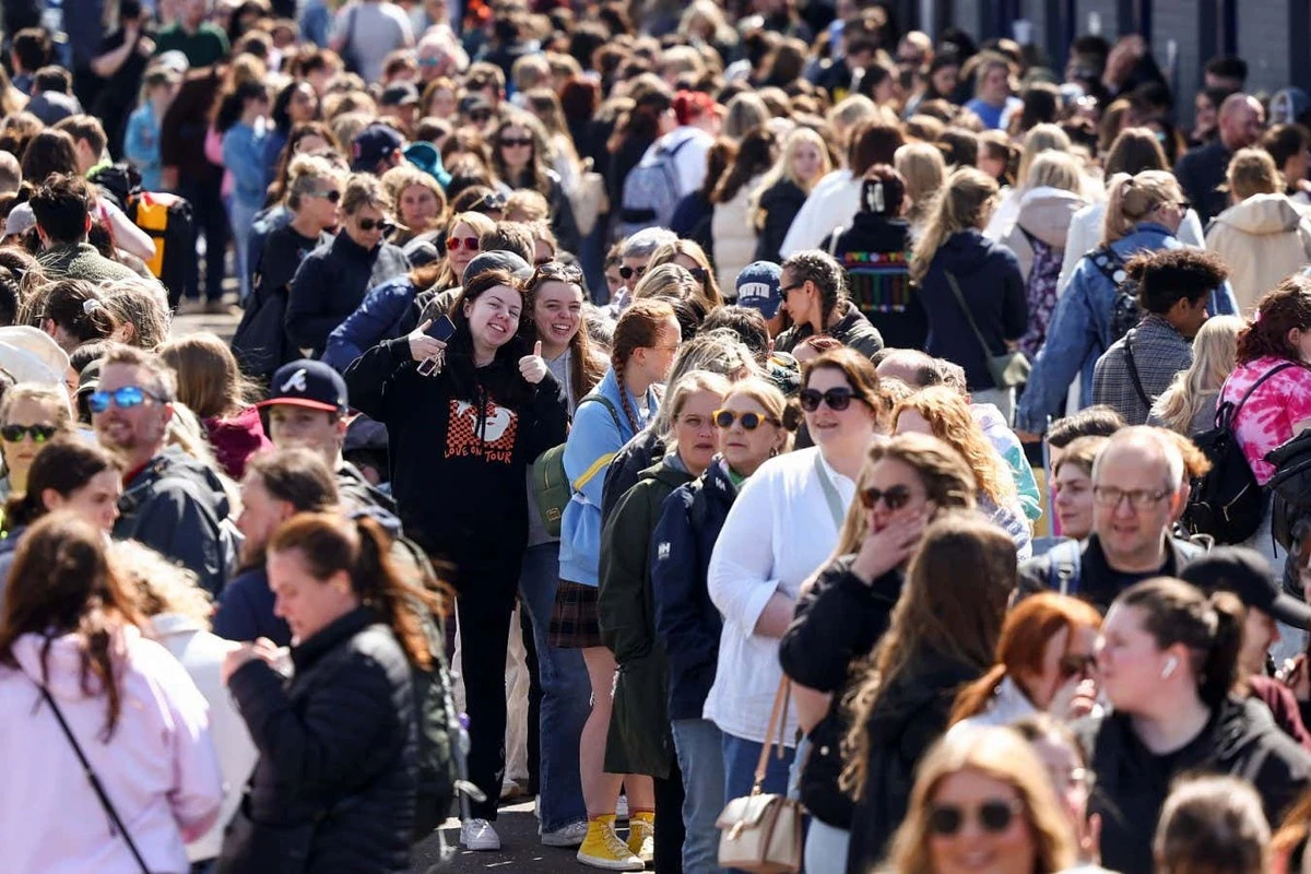 Por qué ser el primero en ceder tu sitio en la fila revela tu inteligencia emocional - image 1