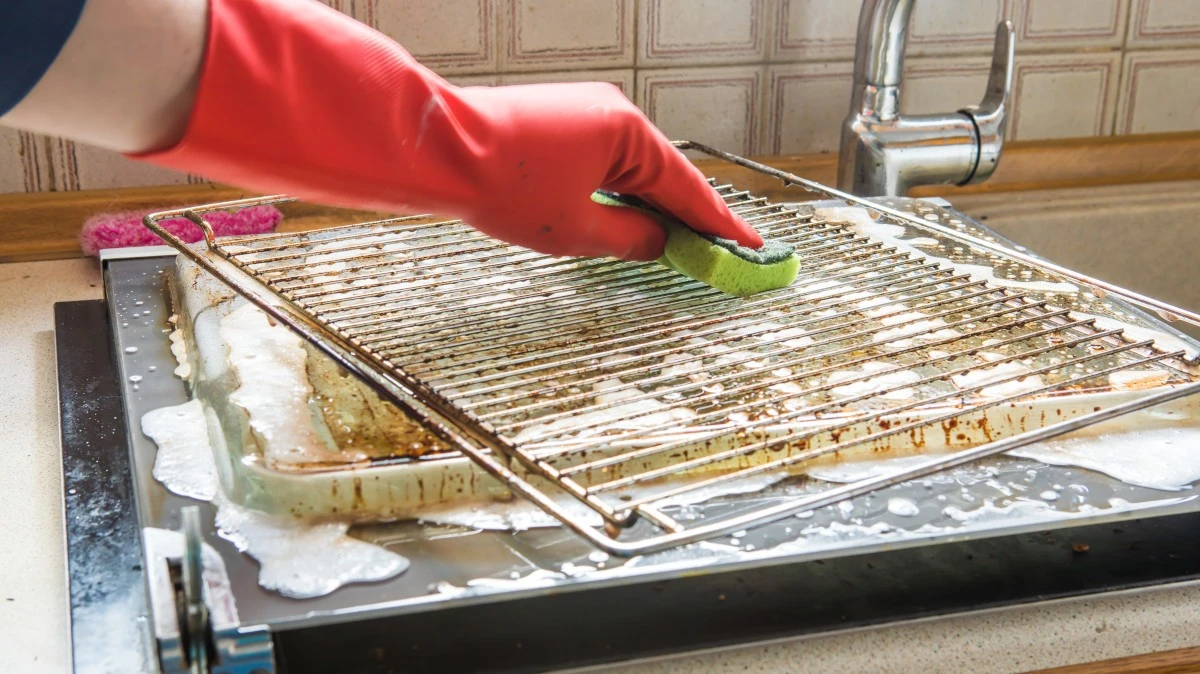 Rejillas del horno como nuevas: el método del Good Housekeeping Institute - image 1
