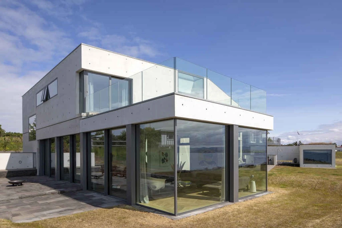 Vivir con 159 ventanas: el reto térmico en la joya de Bruno Mathsson y Villa Prenker - image 1