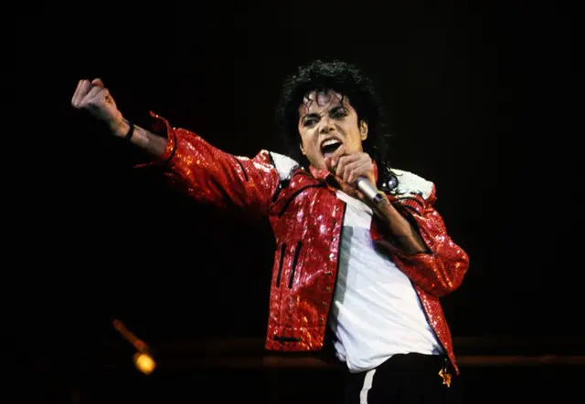 La figura de Jackson sigue siendo muy controvertida 17 años después de su muerte.