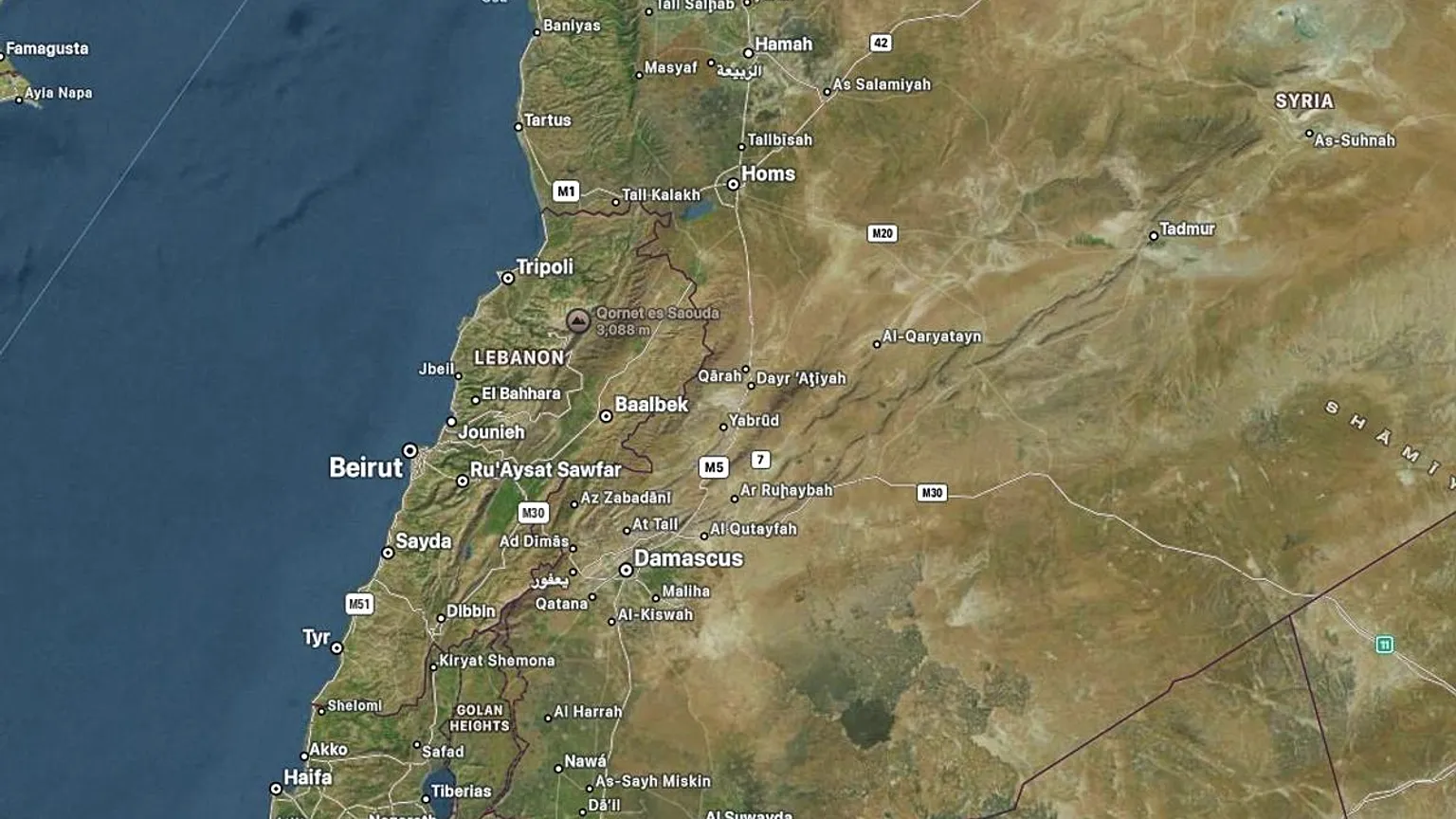 Apple Maps shows labelled locations across Lebanon and neighbouring countries. 