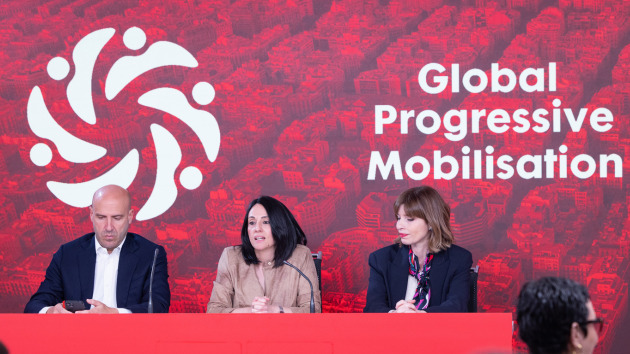 Rebeca Torró y Hana Jalloul (PSOE).