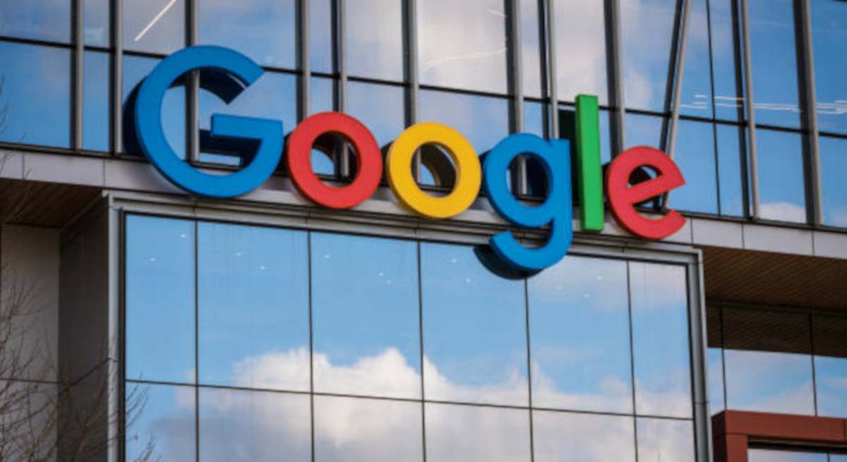 Google tiene una nueva herramienta IA llamada "Agente Smith": es tan popular que han tenido que restringirla