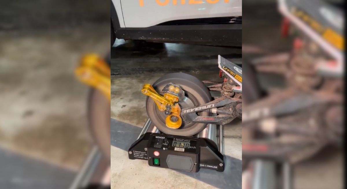 La Policía confisca un patinete eléctrico por alcanzar los 110 km/h