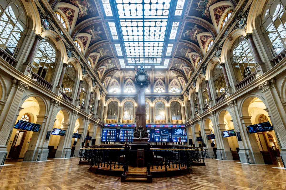 Fotografía tomada en el interior del Palacio de la Bolsa de Madrid.