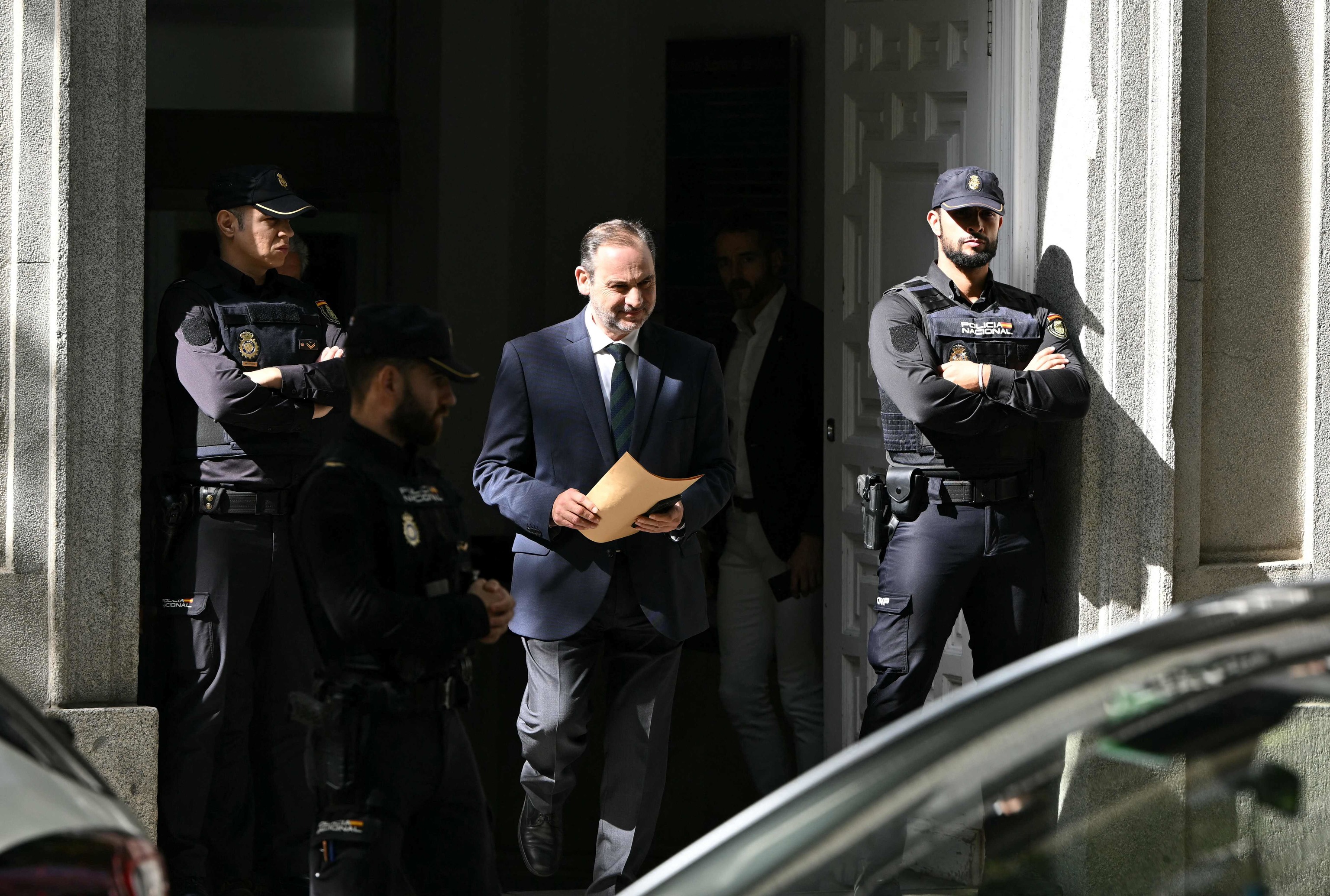 Ábalos, a su salida del Supremo en octubre de 2015.