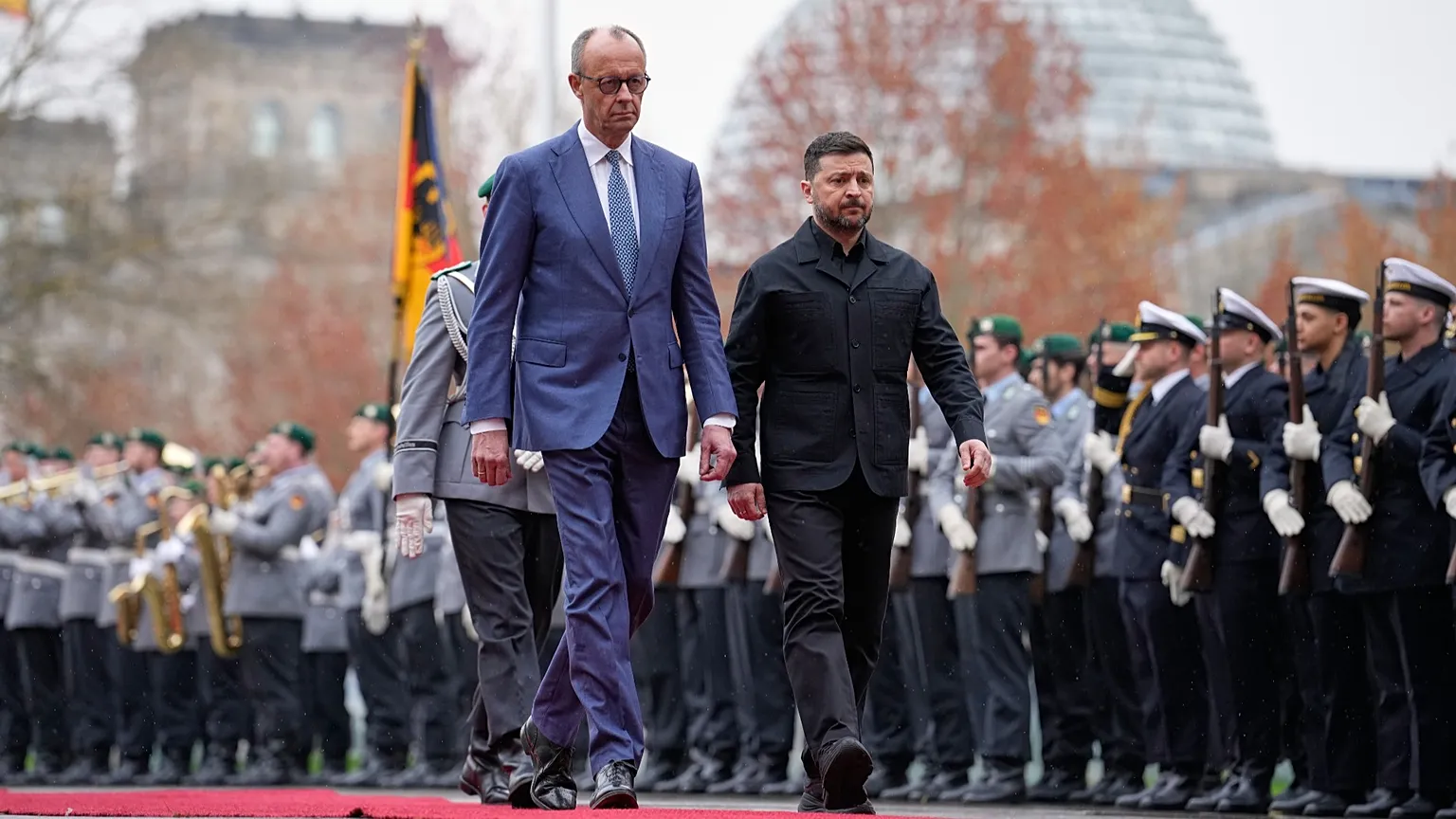 Merz and Selenskyj at the welcoming ceremony before the German-Ukrainian government consultations in Berlin, 14 April 2026