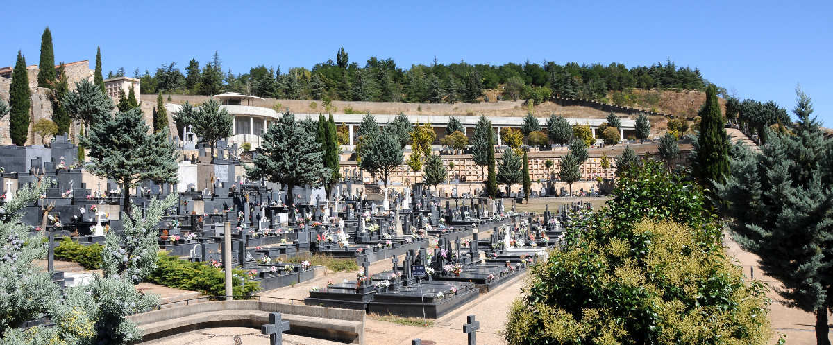 Cementerio municipal de El Espino en Soria.