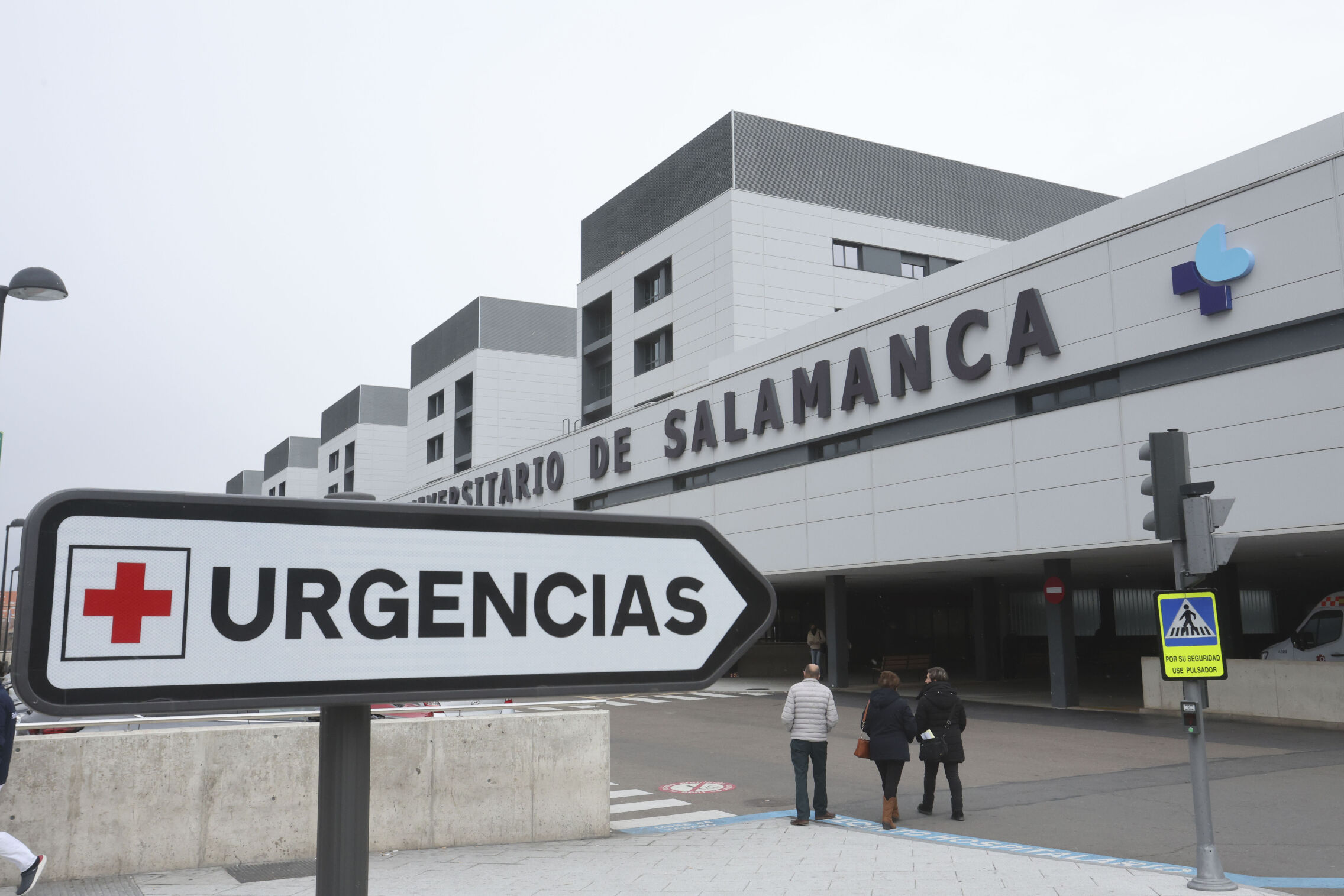 Foto: Foto de archivo del Hospital Universitario de Salamanca, donde diagnosticaron a Darío. (EFE/J.M. García)